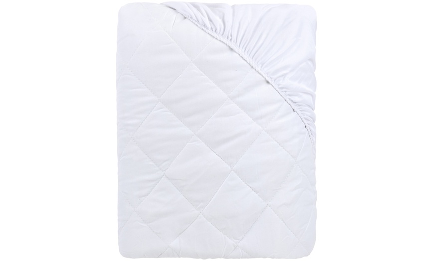 Image 2: Pikolin Home- Protector de colchón impermeable con aloe vera 