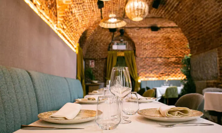 Cocina tradicional española para 2 personas en Restaurante Arrabal