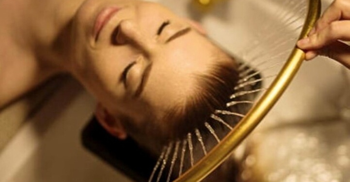 Ritual de spa capilar para el cuidado del cuello cabelludo en Málaga