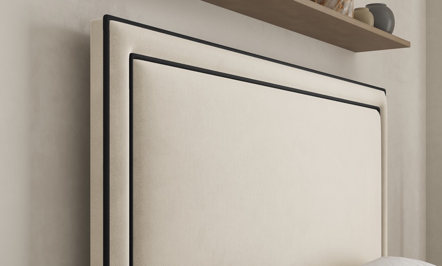 Image 6: DS Living Verona Pipping Upholstered Bed 