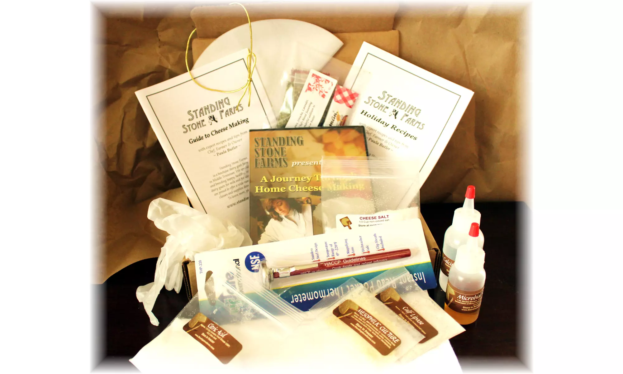 Standing Stone Farms Holiday Cheese-Making Kit - Primary Image