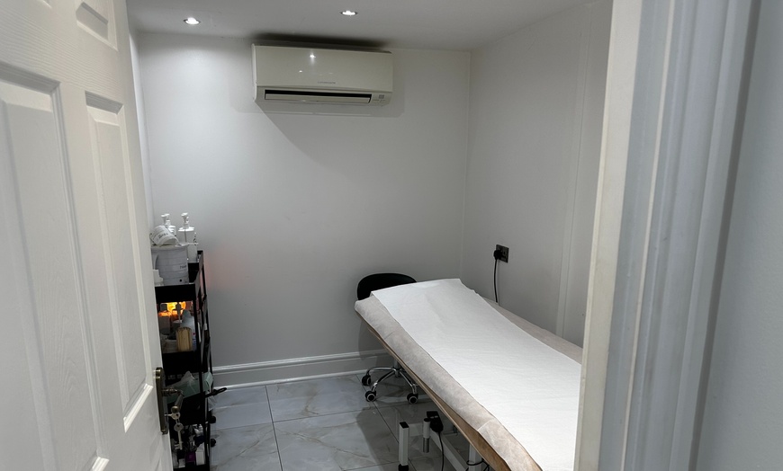 Image 10: Up to 46% Off on Nail Spa/Salon - Mani-Pedi at MelsGlowHouse