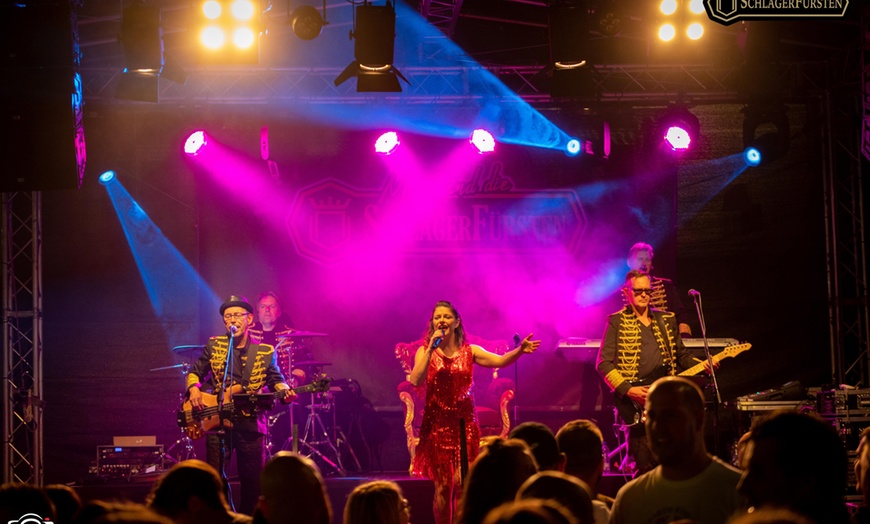 Image 4: Münchner Open Air Sommer: „Völlig losgelöst“- Hits aus Schlager & NDW