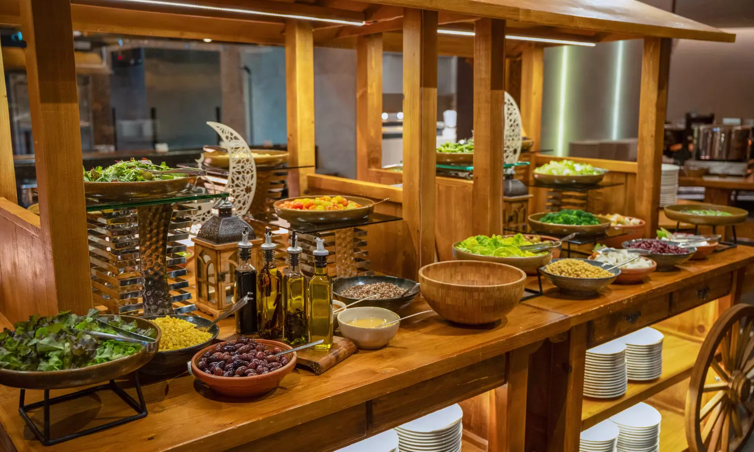 5* Premium Iftar Buffet + Ramadan Drinks For a Child or Up to 4 Adults