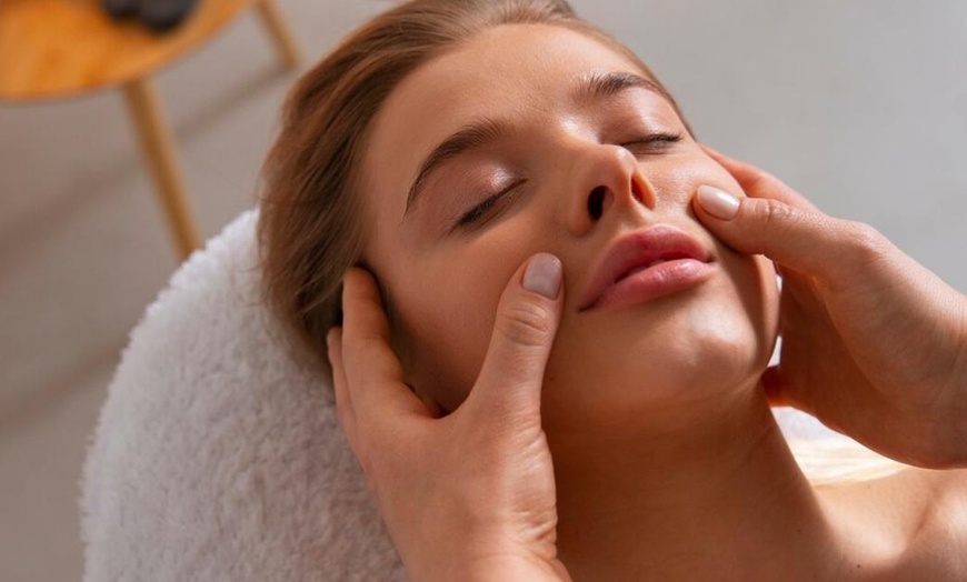 Image 2: Soin Kobido de 45 min ou séance de maderothérapie d'1h 