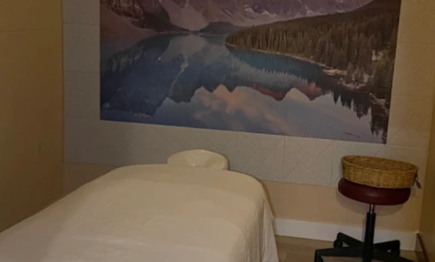 Image 2: Melt Away Stress with a Luxurious Full-Body Massage Experience!