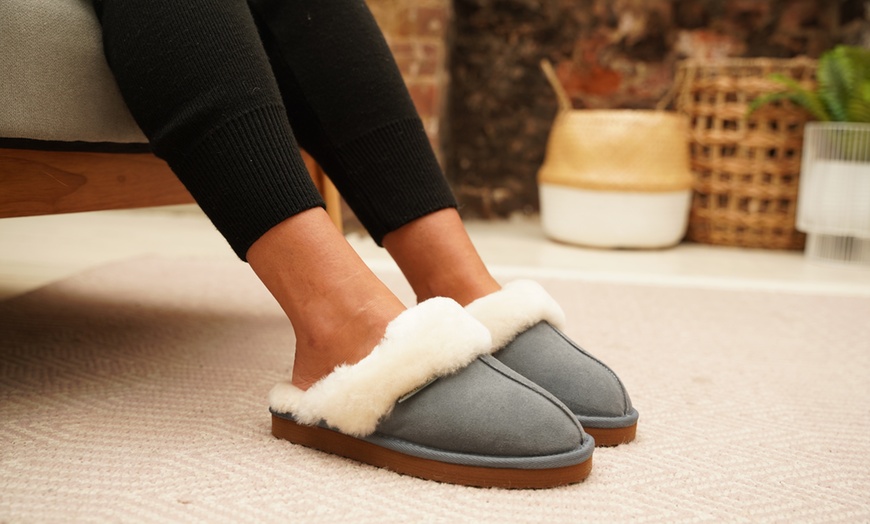 Image 22: Redfoot Ladies Sheepskin Slippers