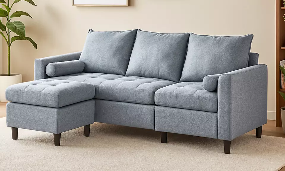 Canapé 3 places "Charles" en velours ou tissu avec pouf de Kocoon