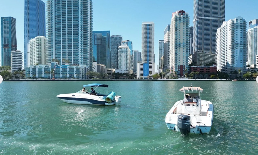 Image 6: 2, 4, 6 or 8 Hrs SeaRay Sundeck or 2 or 4 Hrs Sundancer Rental