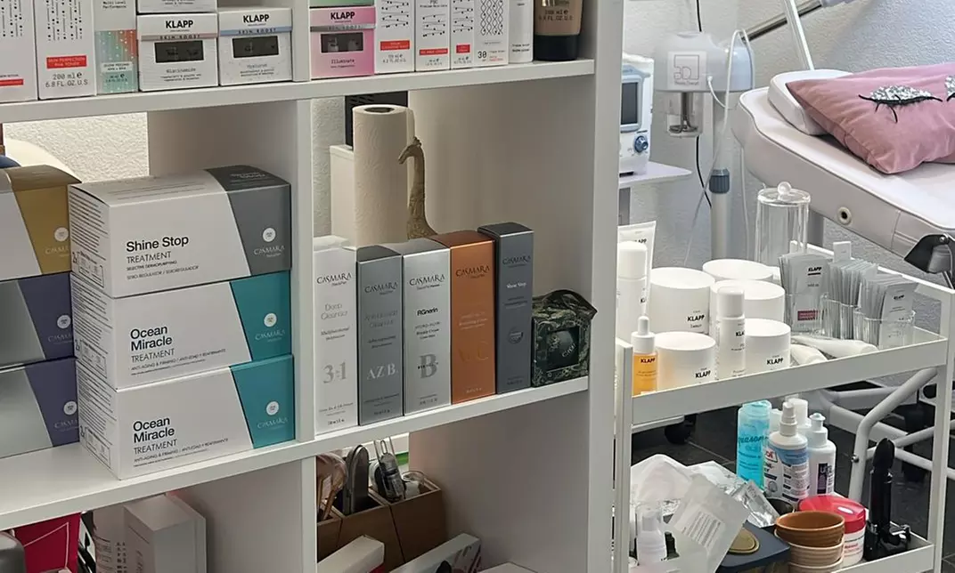 Kosmetisches Zahn-Bleaching, opt. Auffrischungsbehandlung, für 1 Pers.