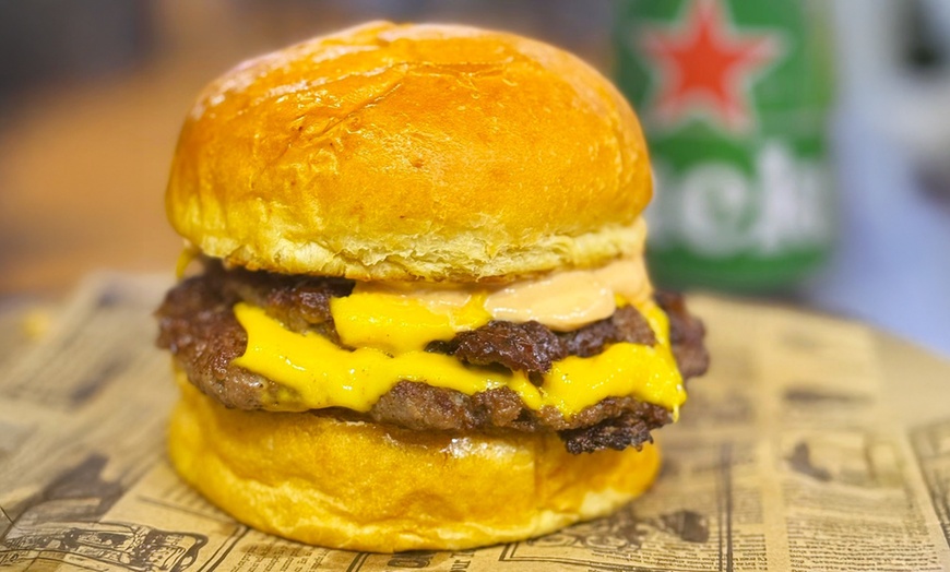 Image 8: Menú sencillo o completo a elegir con burgers y tacos