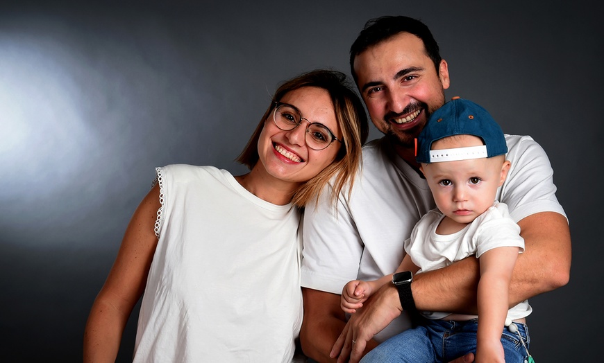 Image 4: 1 portrait de famille dans 1 studio photo avec Mon portrait de famille