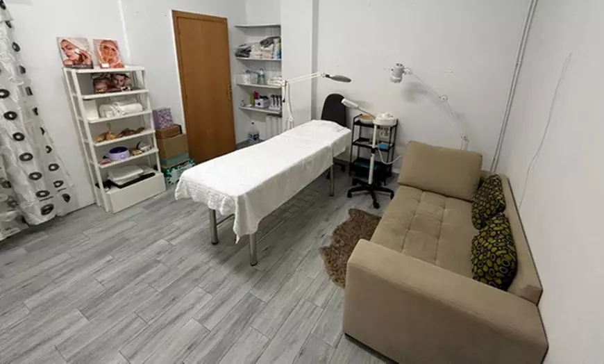 Image 3: Limpieza facial básica o profunda con opción a masaje kobido 