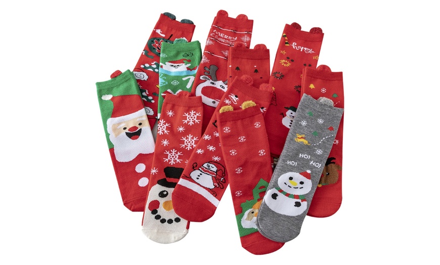 Image 4: 5x Pairs of Christmas Socks