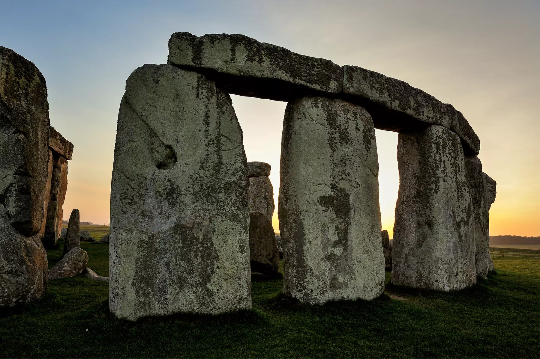 VIP Inner Circle Stonehenge Tour from London