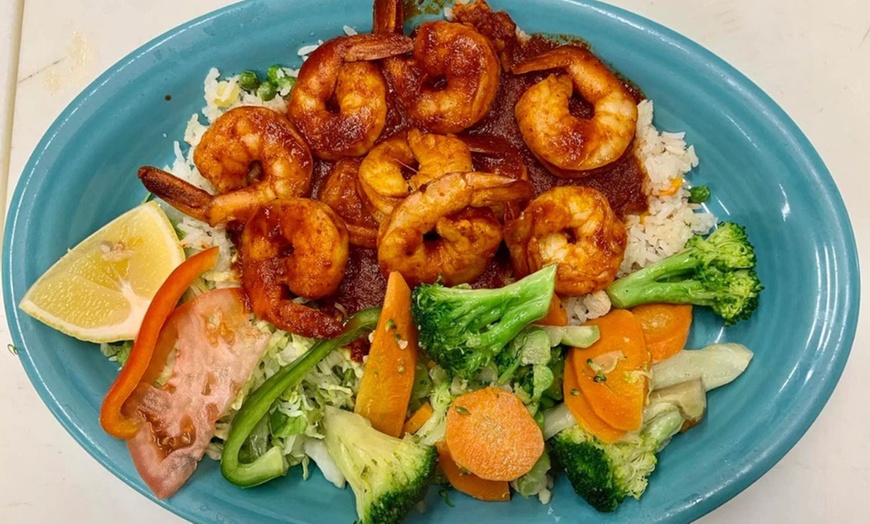 Image 6: Try Your Mexican Favorites with $20 Towards Food and Drinks 