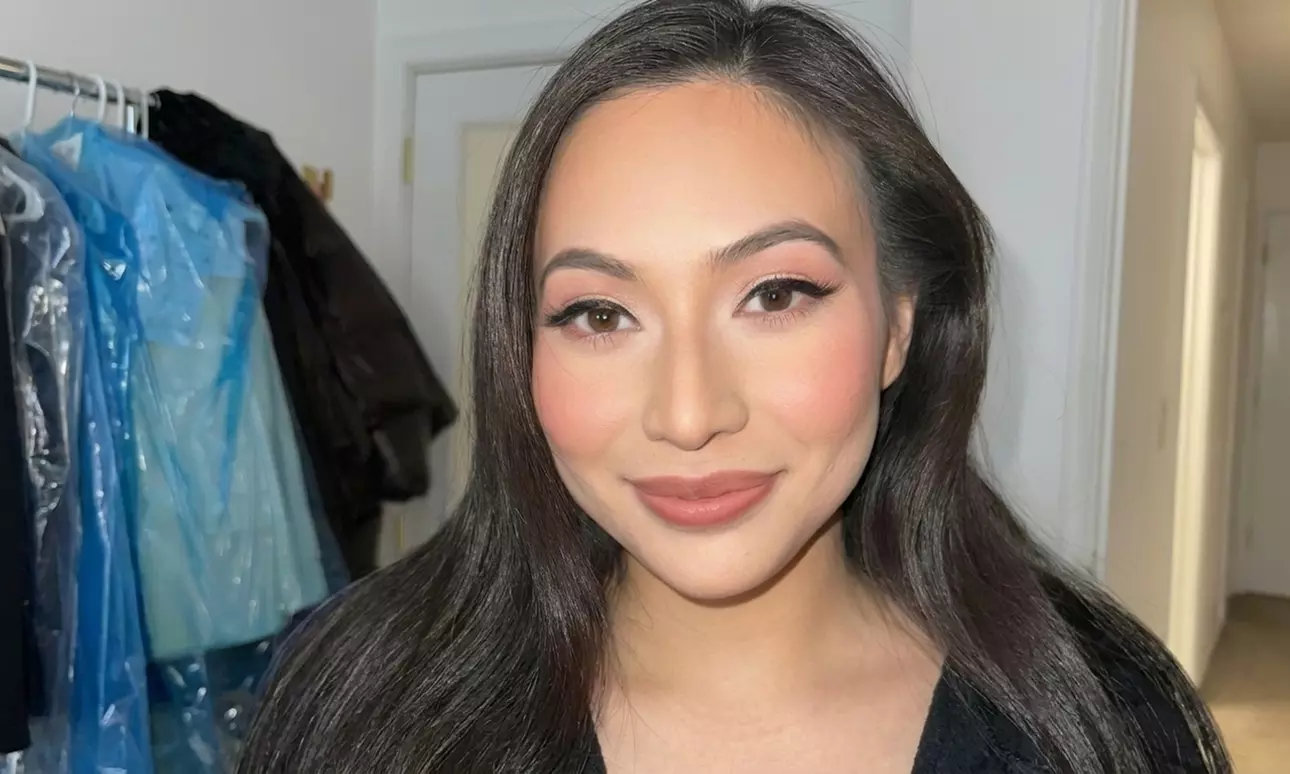 Beauty Lesson, Feature Focus, Lash Application, Soft or Travel Glam