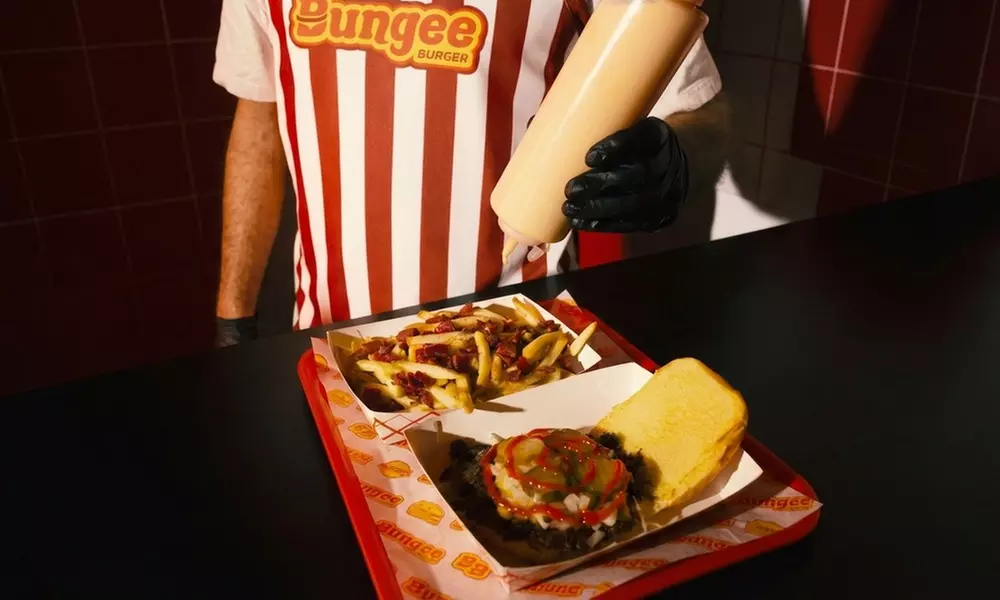 Saftiger Smashburger inkl. Beilage und Getränk nach Wahl für 1-2 Pers.