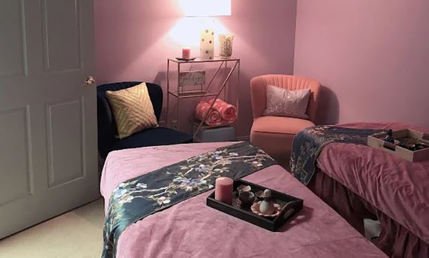 Image 2: 60-Minute Swedish, Deep Tissue, or Couples & Hot Stone Massage 
