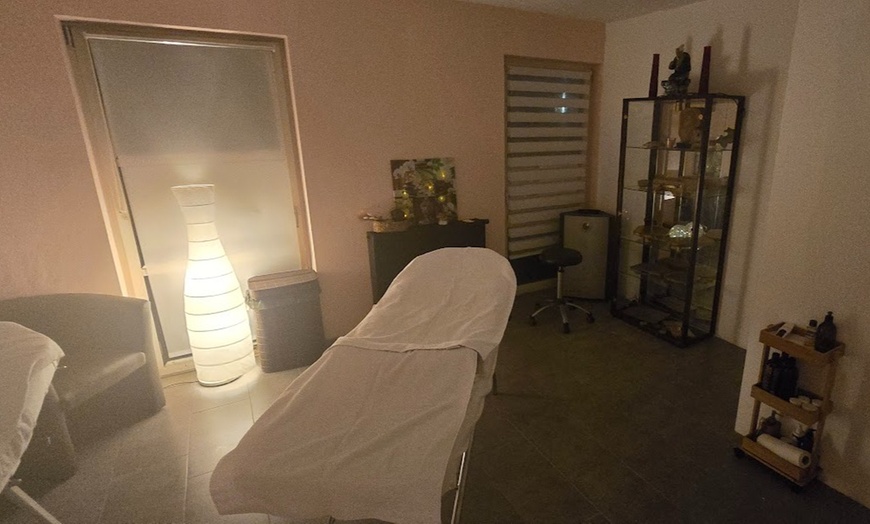 Image 1: Ontspanning voor je lijf, helderheid voor je geest: massage naar keuze