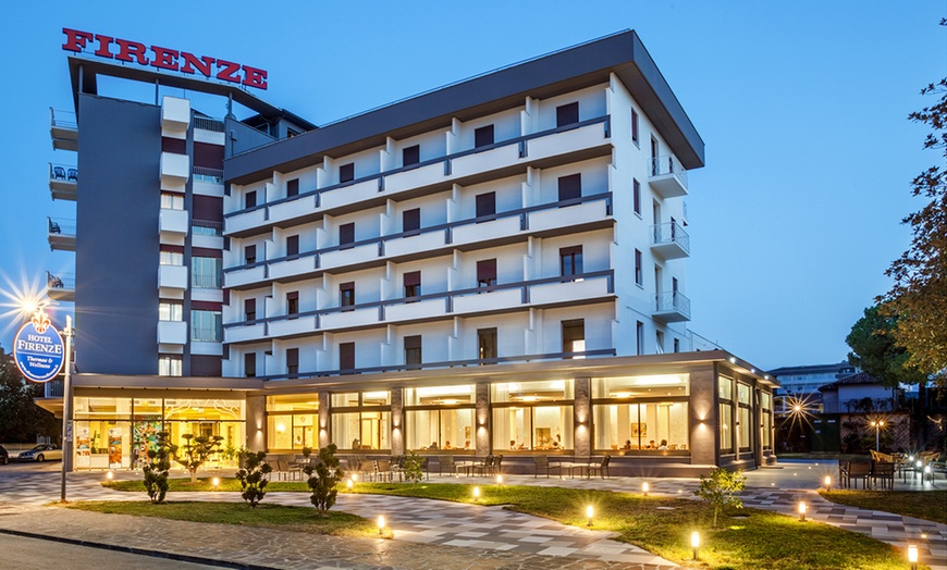 Image 1: Abano Terme: camera Economy o Superior con colazione, Spa, cena, terme