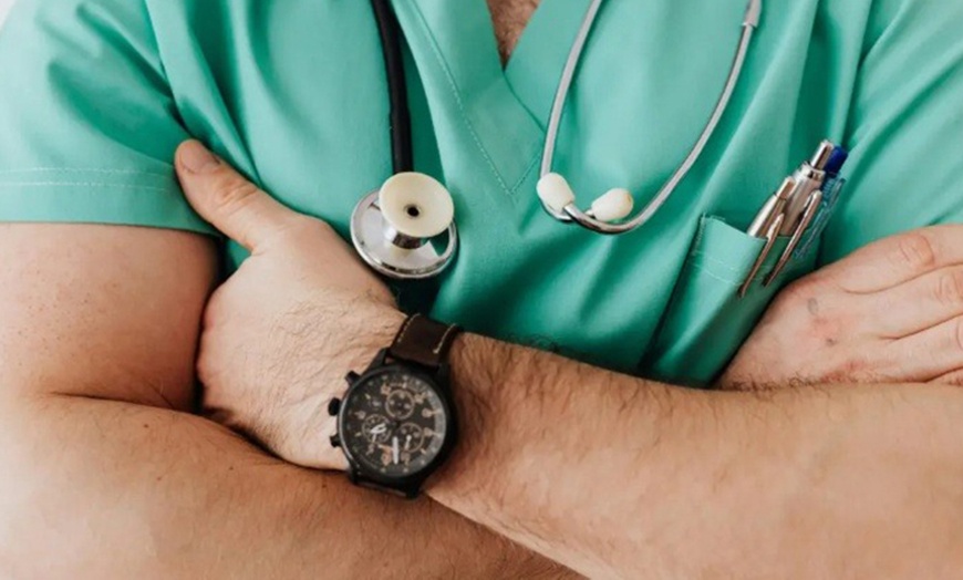 Image 2: Chiropractic Consultation With One or Three Tailored Adjustments 