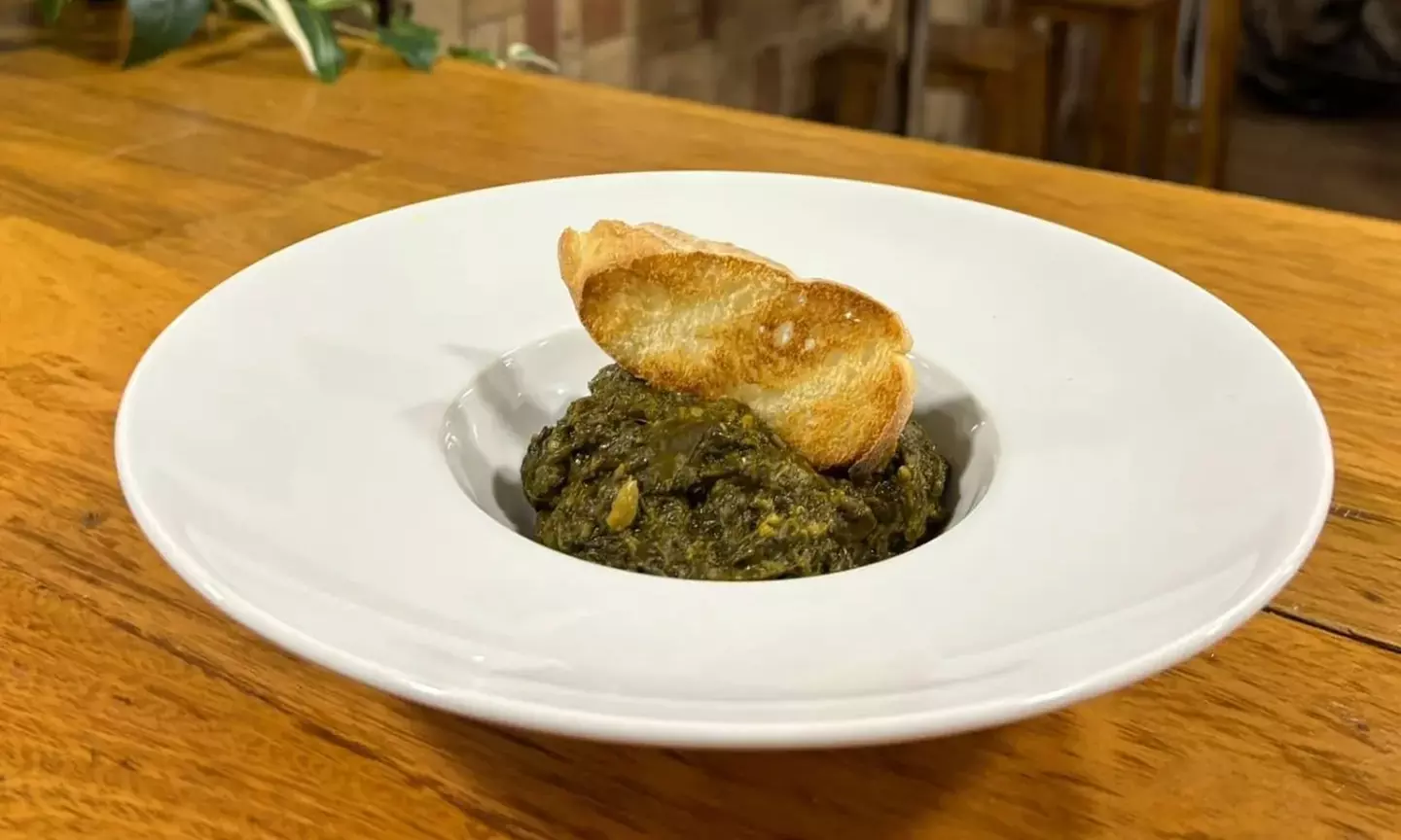 Sabores llenos de autenticidad: menú completo para 2 o 4 con opción a botella de vino, ahorra hasta un 38% - Image 7