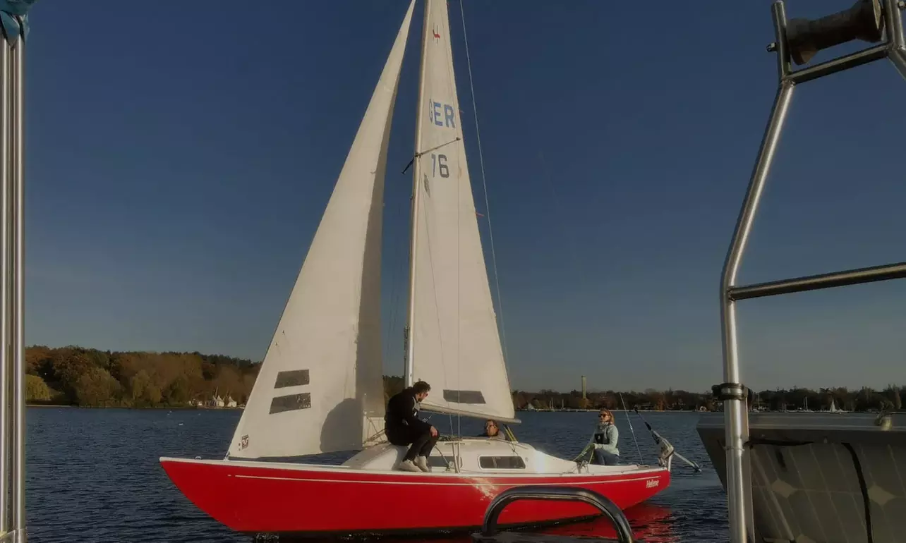 2 Std. Segeln für 1-3 Personen oder 1 Std. Motorboot für 1-2 Personen