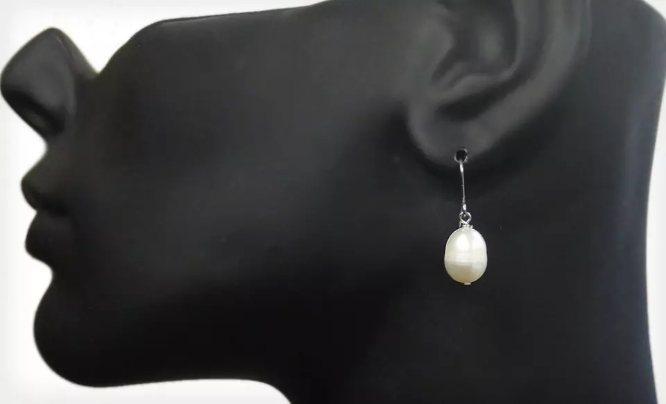 $4.99 for One Pair of Freshwater Pearl Dangle Earrings ($15 List Price). Six Colors Available. Free Returns. - Second Medium