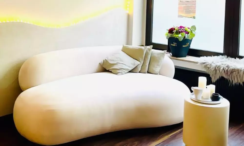 1, 2 oder 3x 5 ml: Injektionslipolyse an Zone nach Wahl inkl. Anamnese