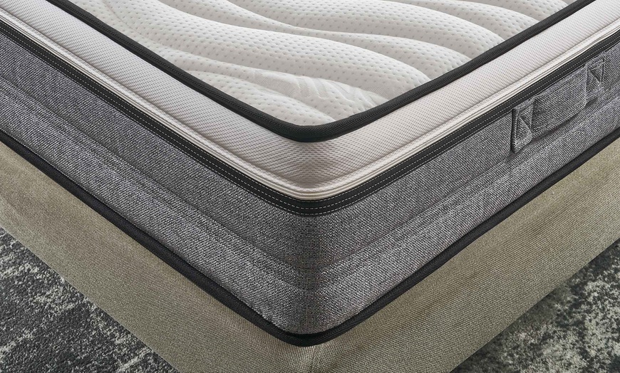 Image 2: Materasso in memory foam e water foam Mentor