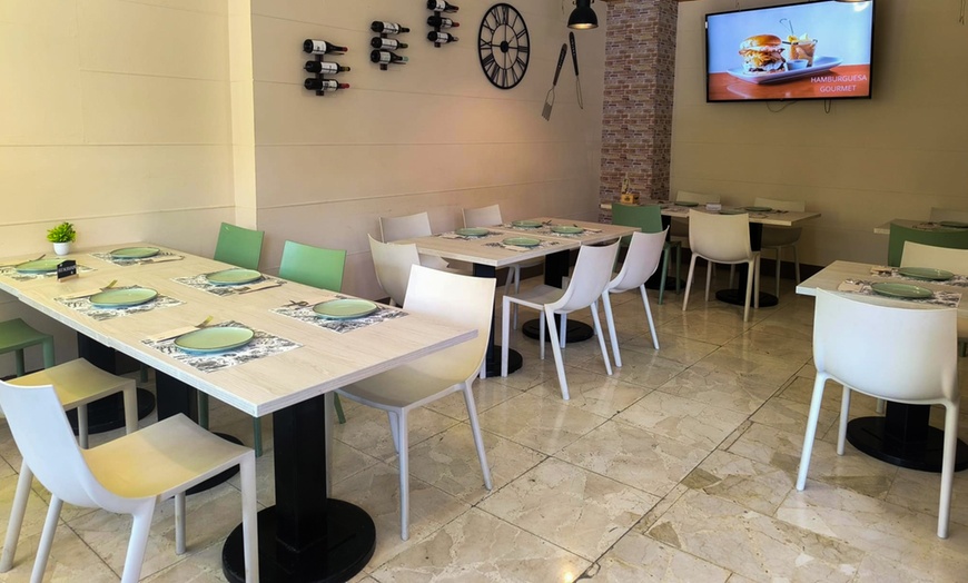 Image 2: ¡A la parrilla! Menú Palta Grill clásico o prémium para 2 o 4 personas