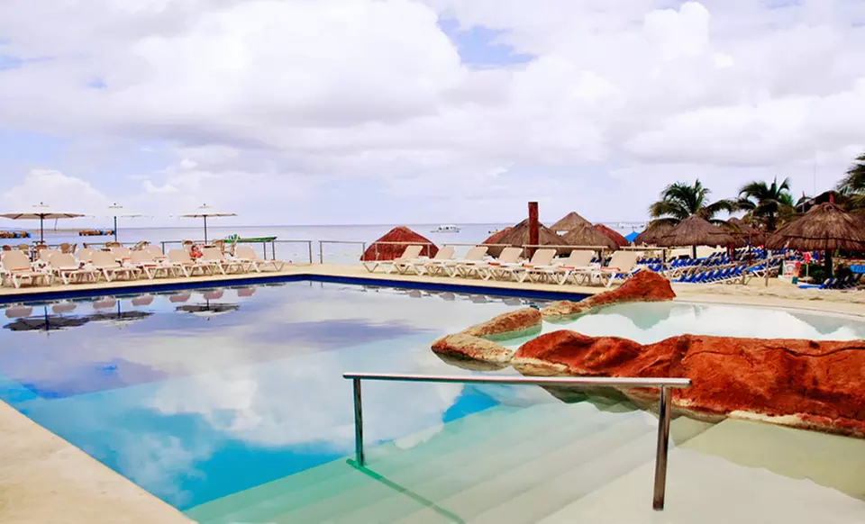 All-Inclusive Stay at El Cid La Ceiba Beach in Cozumel, Mexico. Includes Taxes and Fees. - Primary Image