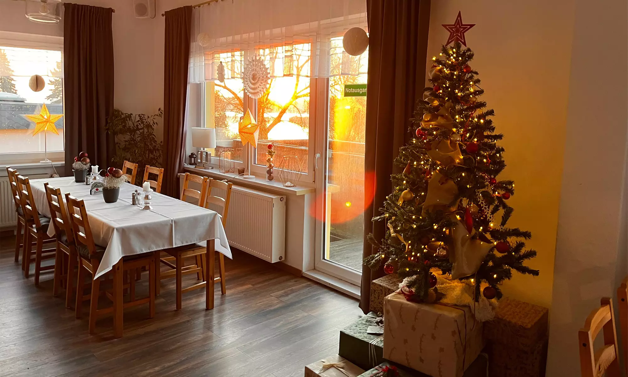 Adventsessen: Gans mit traditionellen Beilagen & regionalem Geschenk