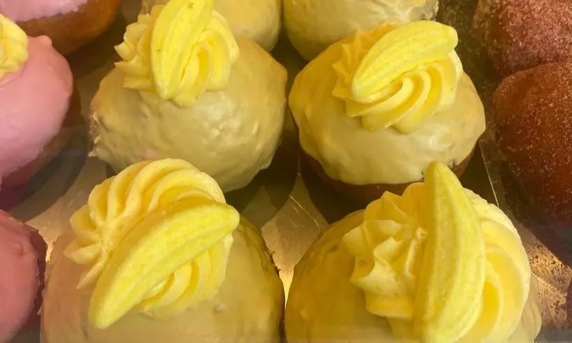 Proef ambachtelijke oliebollen vers van de kraam in het hartje Utrecht