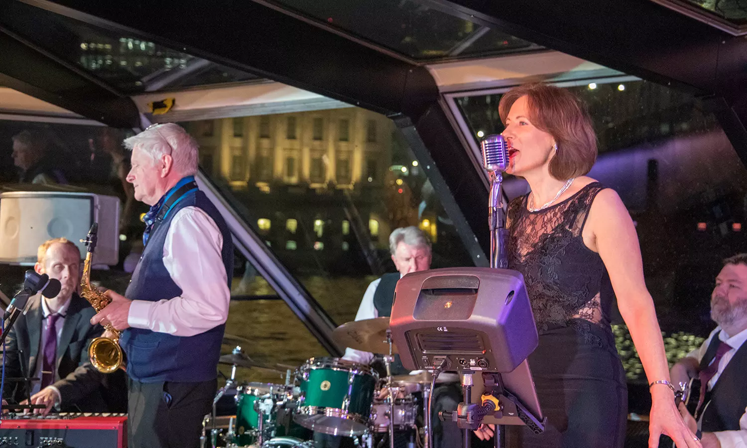 Ticket to London Jazz Dinner Cruise on the River Thames (Fridays Only)