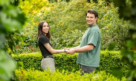20 Minute Mini-Session (Indoor* or Outdoor Studio) 12 Finished Photos included - Wild Vandalia LLC