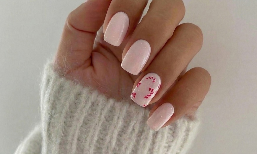 Image 3: Manicure klasyczny z pielęgnacją spa