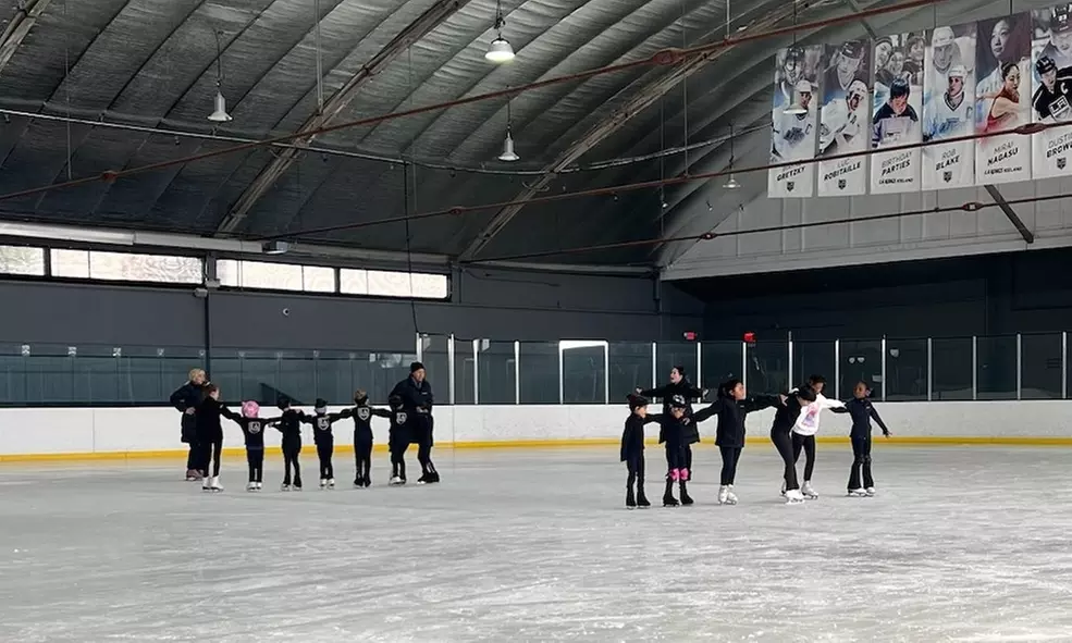 Learn Ice Skating or Hockey in Weekly 30-Minute Lessons