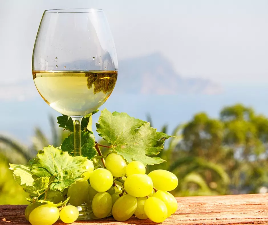 Sip & Savor: Wine Flight Perfect for Two or Four People 