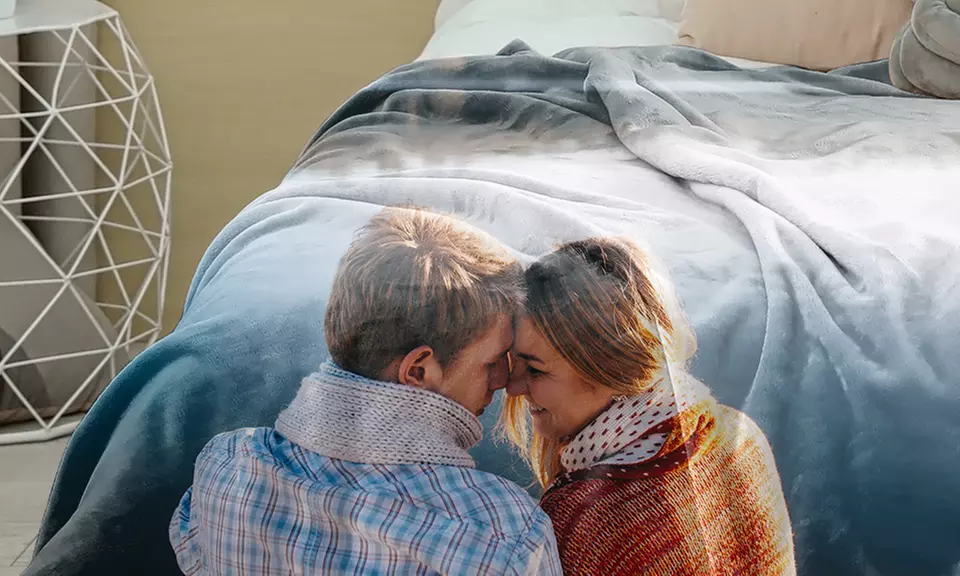 1 ou 2 couvertures polaires premium, dimension au choix, avec Photo Gifts dès 16,99 € (jusqu'à 79% de réduction) - Primary Image