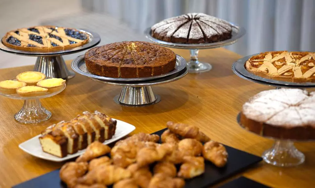 Siena 4*: camera Classic con colazione o mezza pensione, Spa e drink