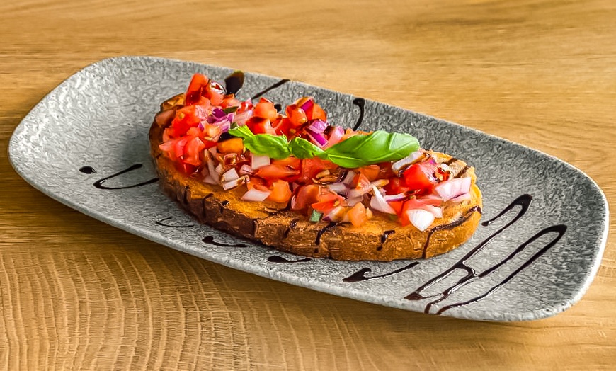 Image 2: Starter, Any Gourmet Pizza & Soft Drink or Glass of Wine for 1, 2 or 4
