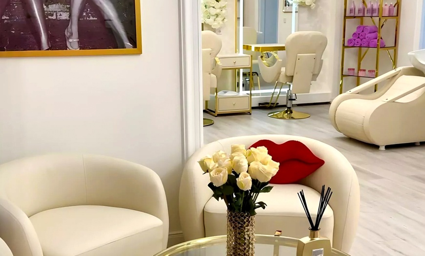 Image 9: Herren-Haarschnitt inkl. Waschen, Föhnen & Stylen für 1 Person