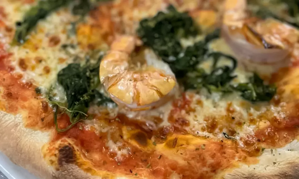 Je 1 Salat, Pizza- oder Pastagericht nach Wahl für 2 oder 4 Personen