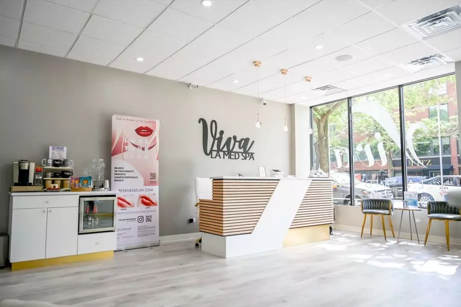 Up to 42% Off on Moisturizing Facial at Viva La Med Spa