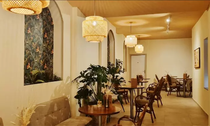 Frühstücksgericht & Heißgetränk nach Wahl für 1, 2 oder 4 Personen