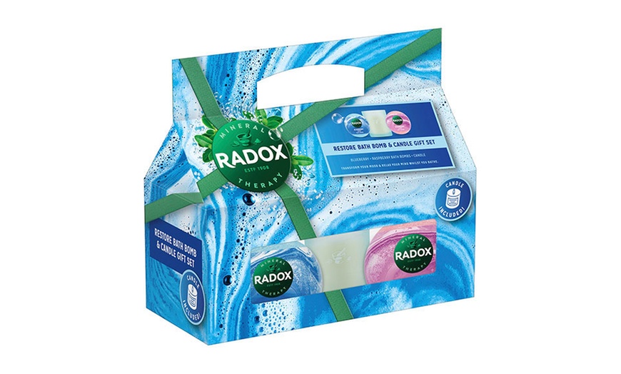 Image 7: Up to Four Radox Restore Blueberry & Raspberry Bath Bomb Gift Sets