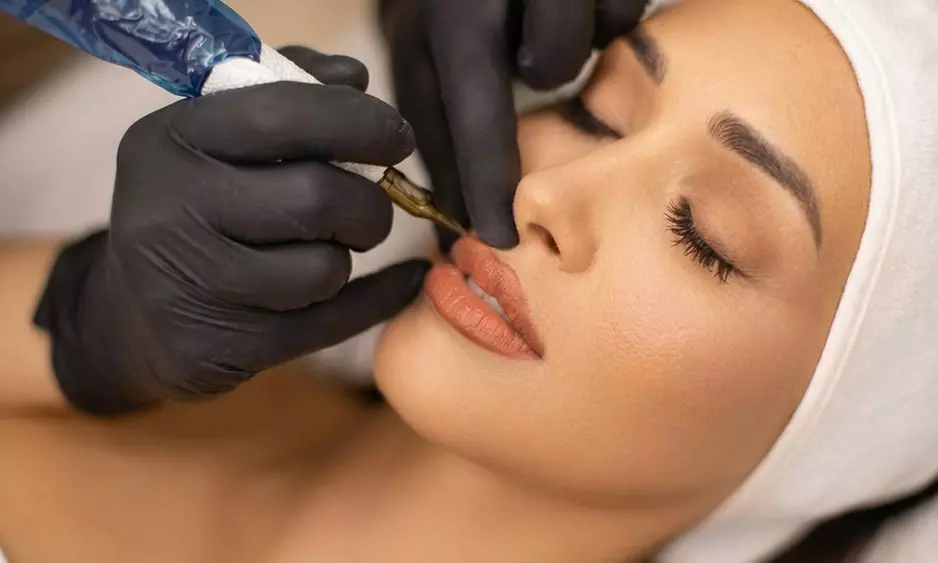 Define tus labios y cejas con Micropigmentación y Microblading