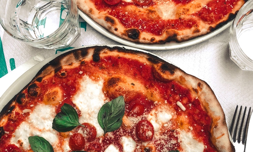 Image 2: Neapolitanische Pizza nach Wahl für 1 - 4 Personen